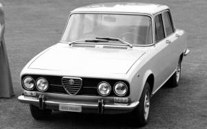 Alfa Romeo 2000 Berlina 1971 года